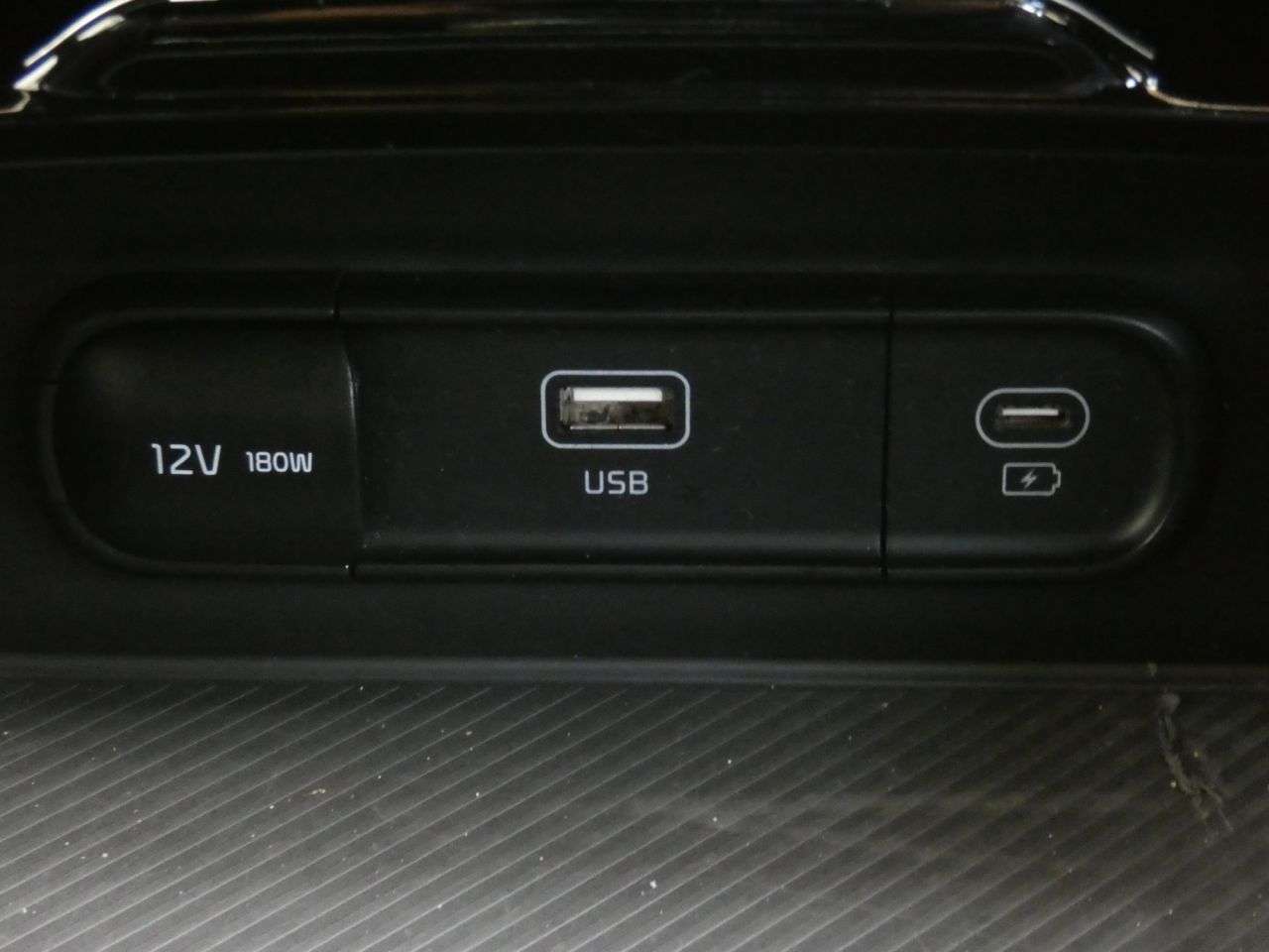 2023 KIA SPORTAGE 2023 KIA SPORTAGE