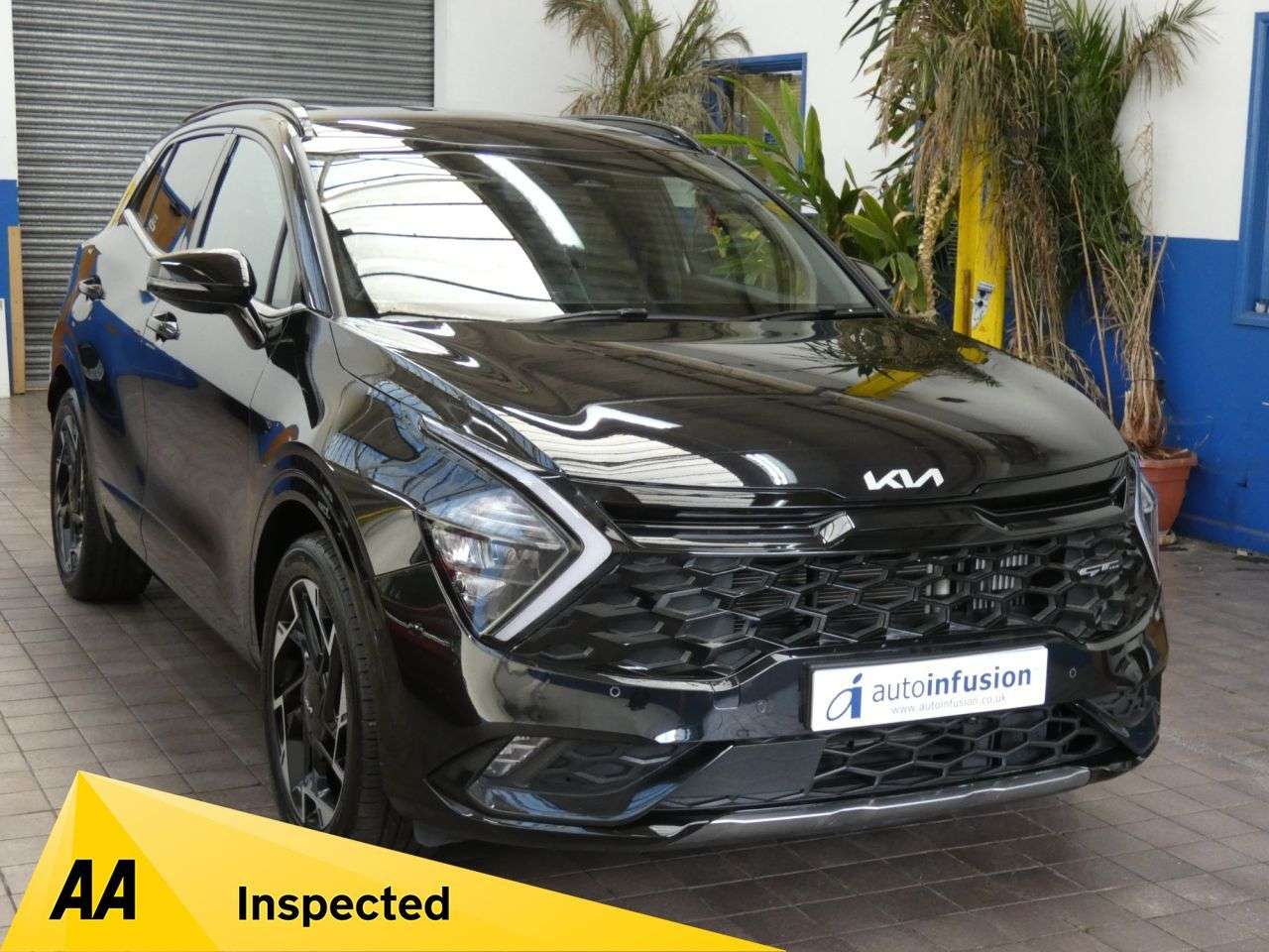 A 2023 KIA SPORTAGE 1.6 T-GDi 13.8kWh GT-Line SUV 5dr Petrol Plug-in Hybrid Auto AWD Euro 6 (s/ A 2023 KIA SPORTAGE 1.6 T-GDi 13.8kWh GT-Line SUV 5dr Petrol Plug-in Hybrid Auto AWD Euro 6 (s/