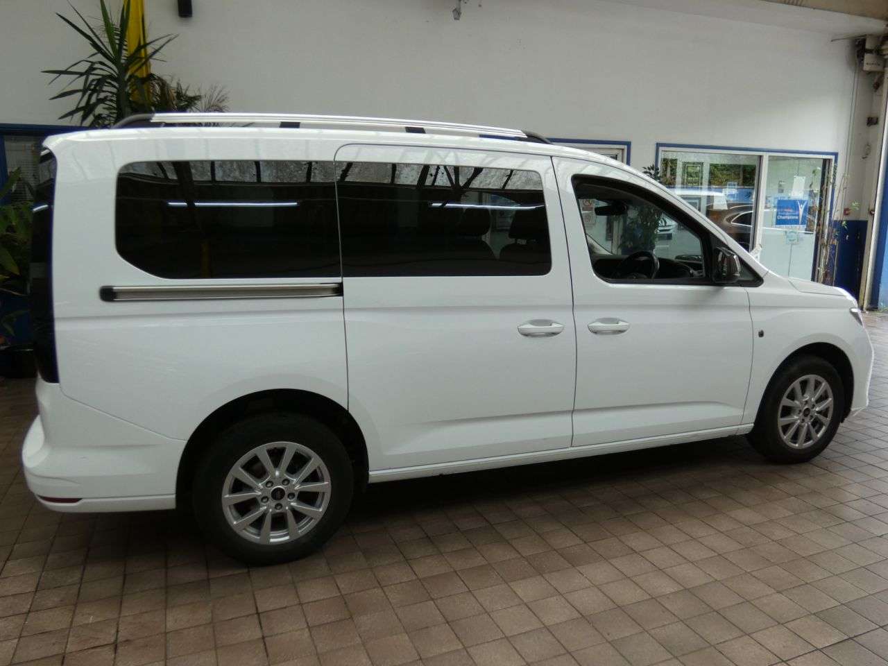 2023 FORD GRAND TOURNEO CONNECT 2023 FORD GRAND TOURNEO CONNECT