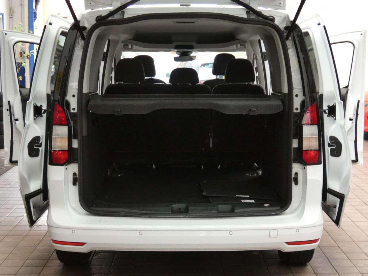 2023 FORD GRAND TOURNEO CONNECT 2023 FORD GRAND TOURNEO CONNECT