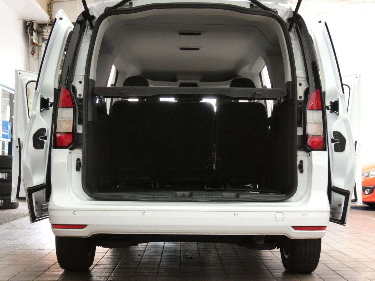 2023 FORD GRAND TOURNEO CONNECT 2023 FORD GRAND TOURNEO CONNECT