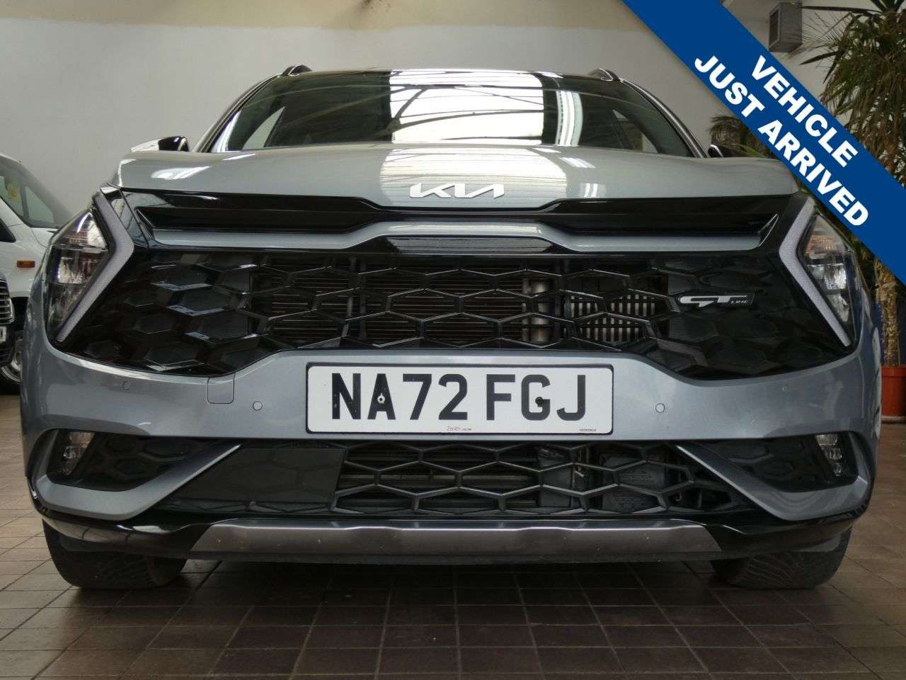 A 2022 KIA SPORTAGE 1.6 T-GDi 13.8kWh GT-Line SUV 5dr Petrol Plug-in Hybrid Auto AWD Euro 6 (s/ A 2022 KIA SPORTAGE 1.6 T-GDi 13.8kWh GT-Line SUV 5dr Petrol Plug-in Hybrid Auto AWD Euro 6 (s/