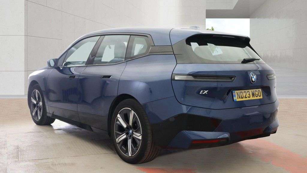 A 2023 BMW IX 40 76.6kWh M Sport SUV 5dr Electric Auto xDrive (11kW Charger) (326 ps) 1 O A 2023 BMW IX 40 76.6kWh M Sport SUV 5dr Electric Auto xDrive (11kW Charger) (326 ps) 1 O