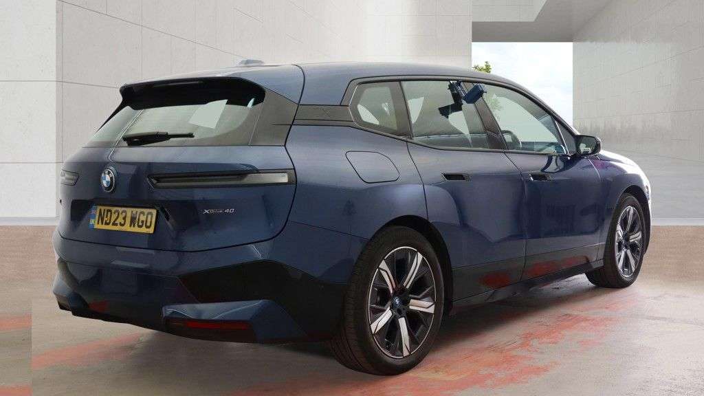 2023 BMW IX 2023 BMW IX