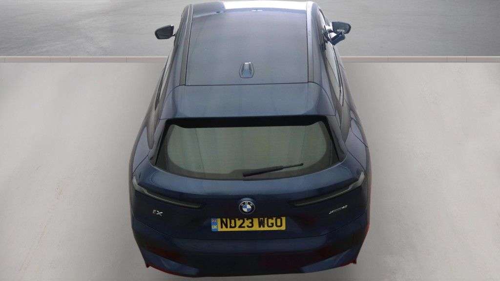 2023 BMW IX 2023 BMW IX