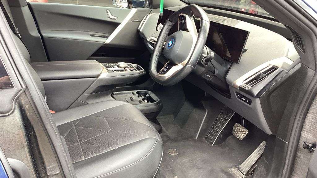2023 BMW IX 2023 BMW IX