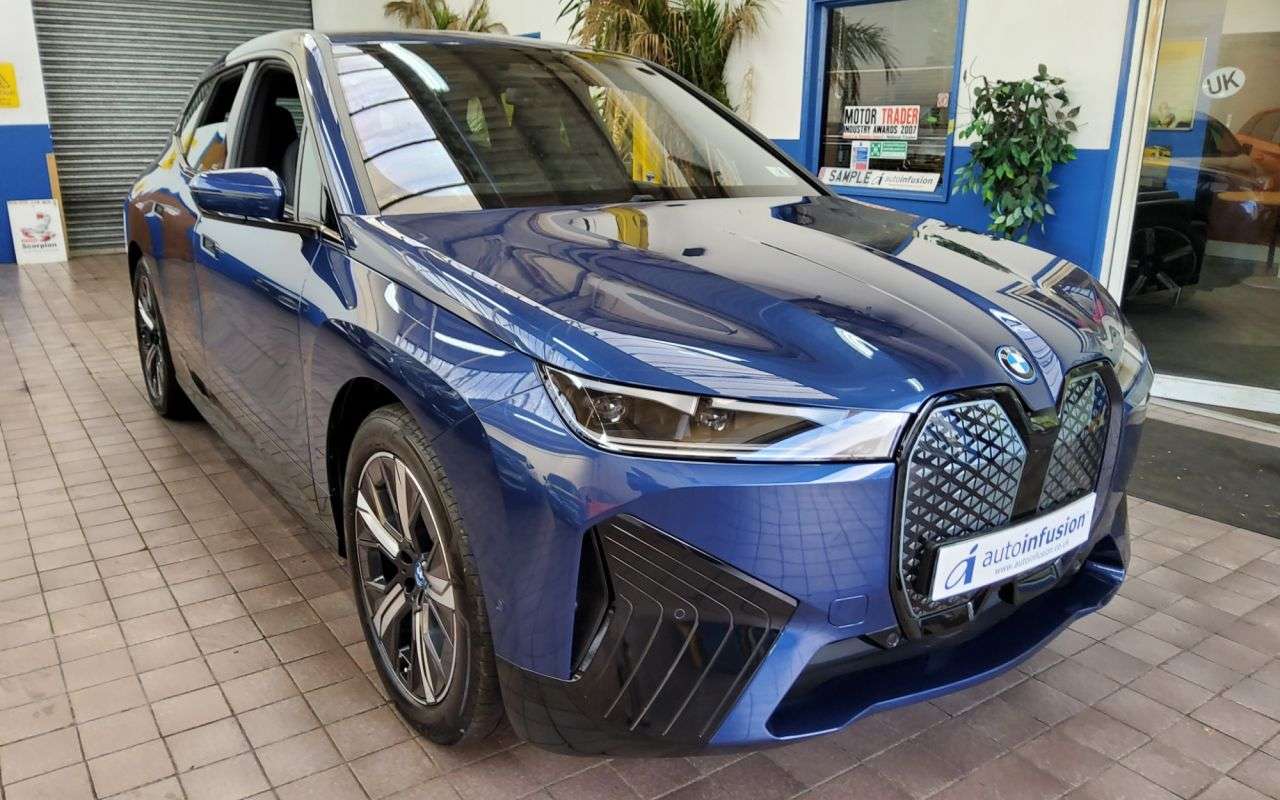2023 BMW IX 2023 BMW IX
