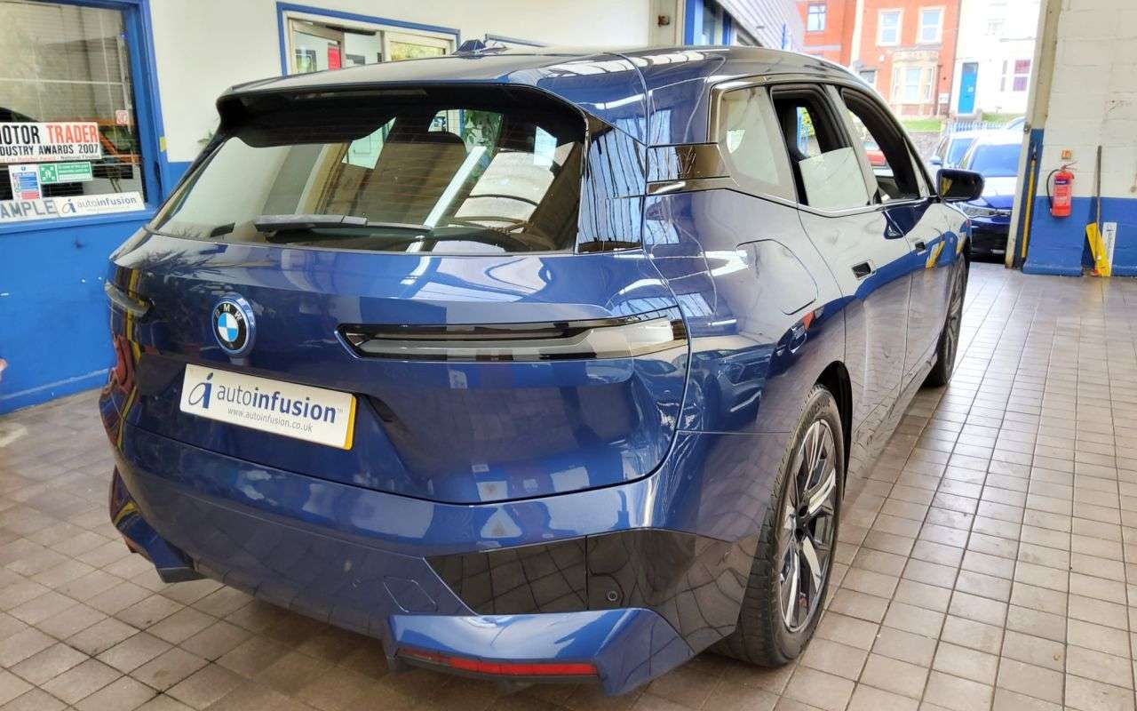 2023 BMW IX 2023 BMW IX