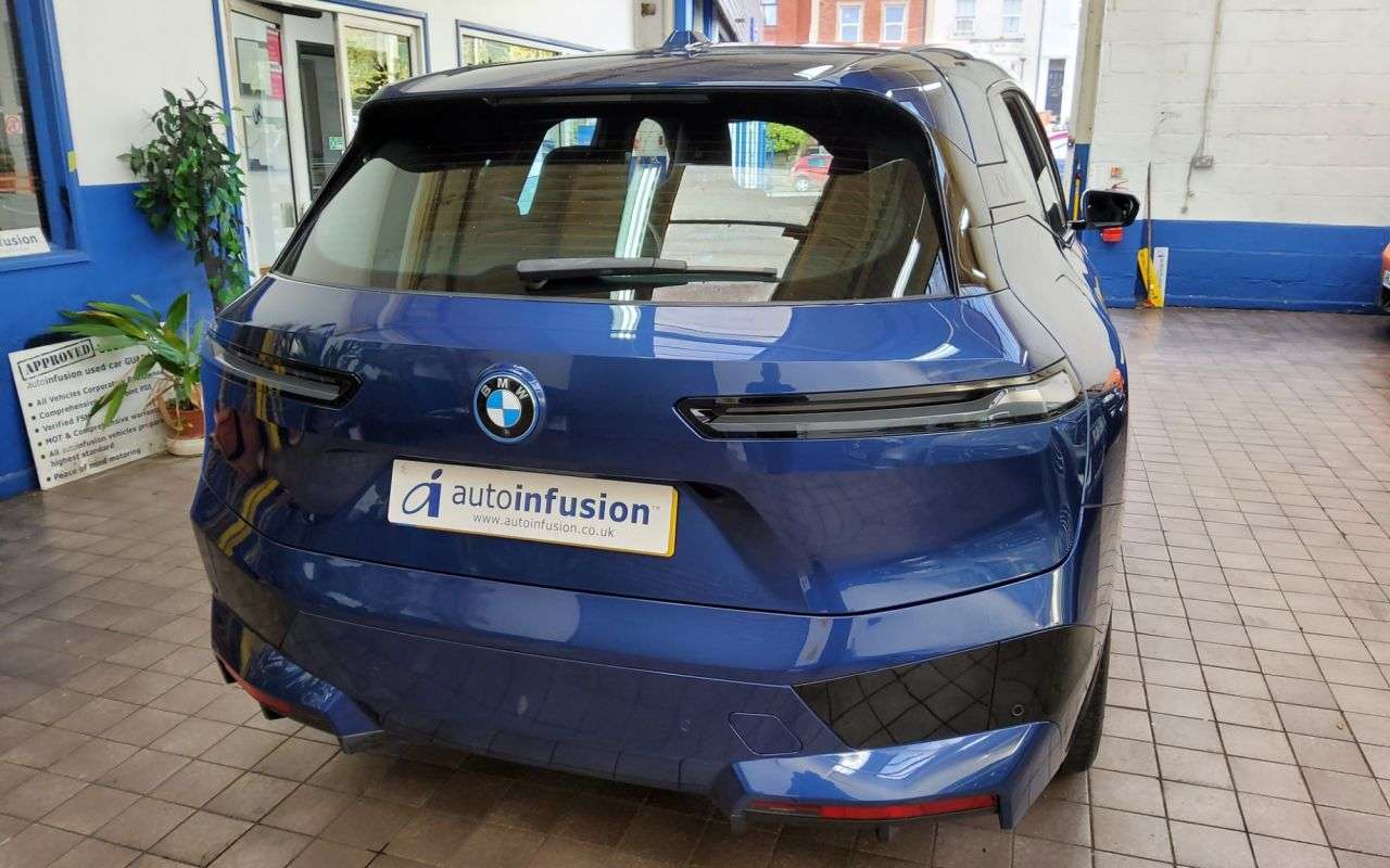 2023 BMW IX 2023 BMW IX