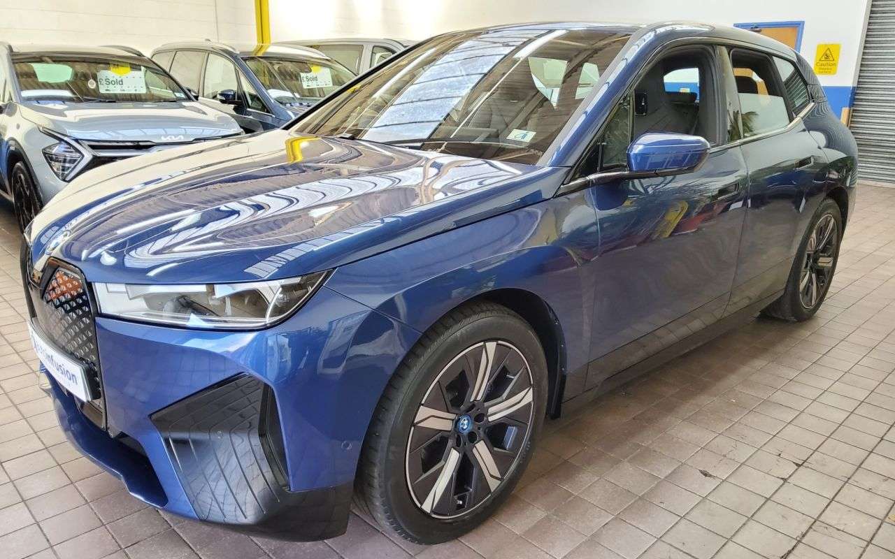 2023 BMW IX 2023 BMW IX