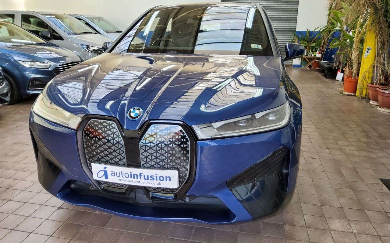 2023 BMW IX 2023 BMW IX