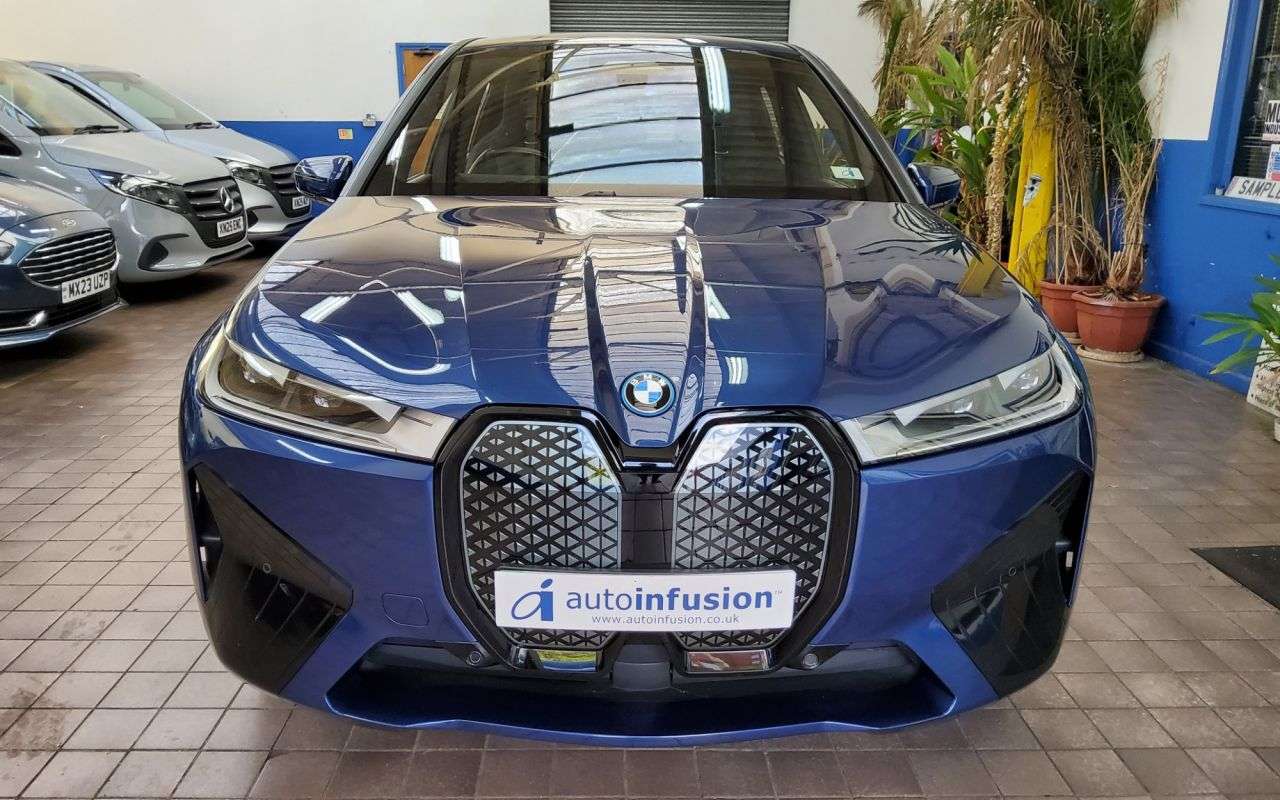 2023 BMW IX 2023 BMW IX