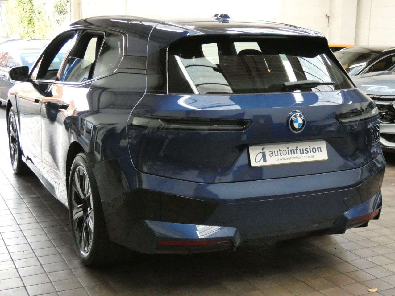 A 2023 BMW IX 40 76.6kWh M Sport SUV 5dr Electric Auto xDrive (11kW Charger) (326 ps) 1 O A 2023 BMW IX 40 76.6kWh M Sport SUV 5dr Electric Auto xDrive (11kW Charger) (326 ps) 1 O