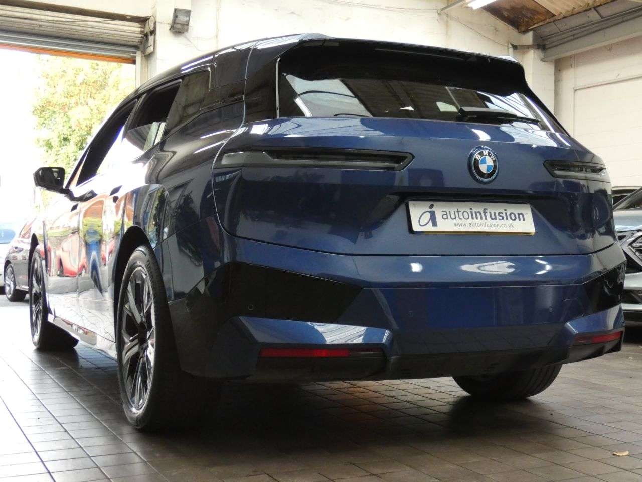 2023 BMW IX 2023 BMW IX