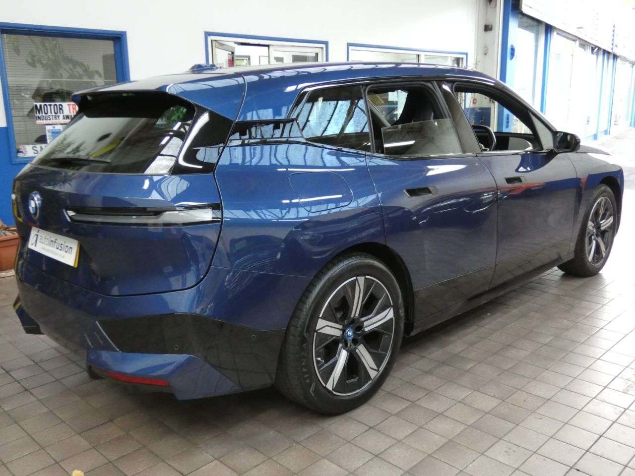 2023 BMW IX 2023 BMW IX