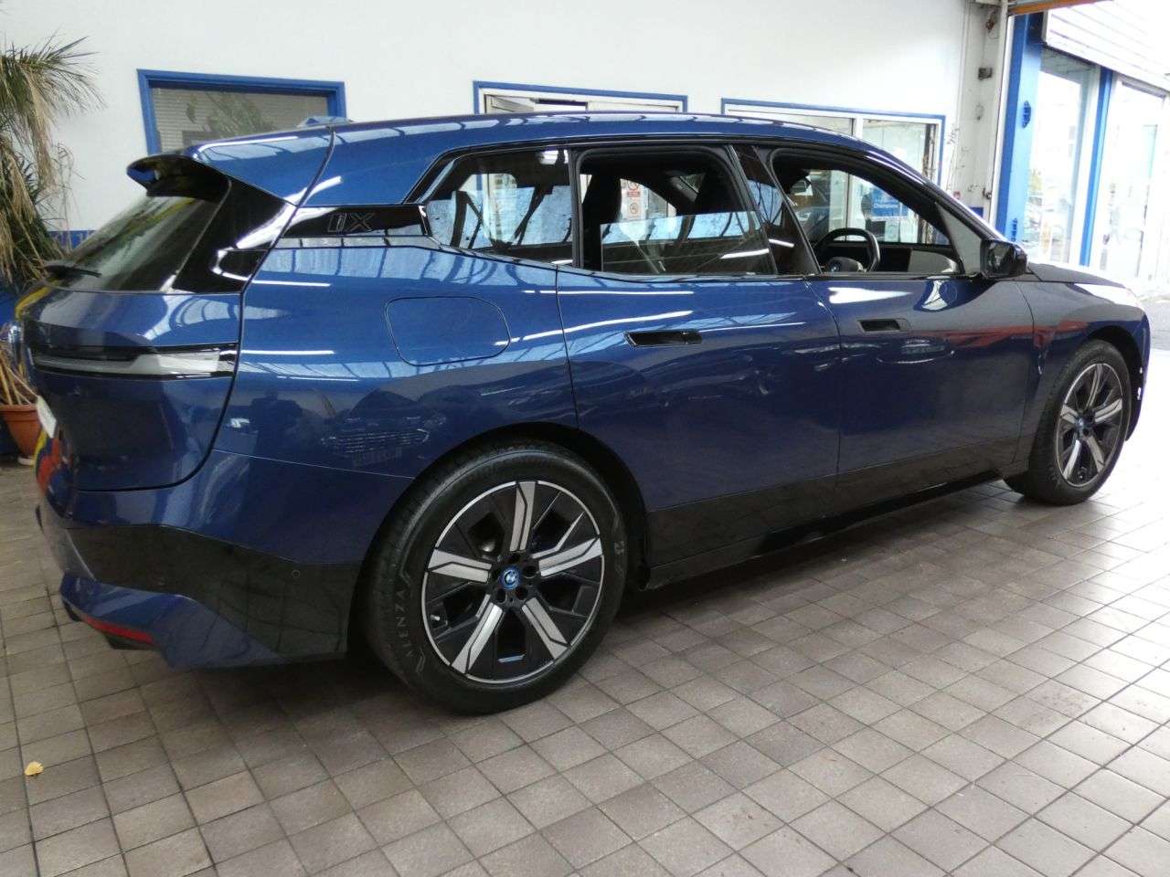 2023 BMW IX 2023 BMW IX
