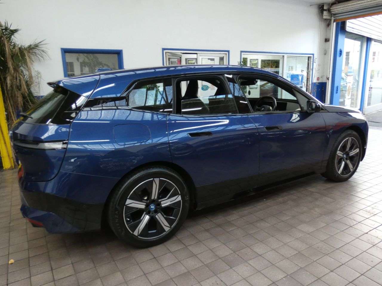 2023 BMW IX 2023 BMW IX