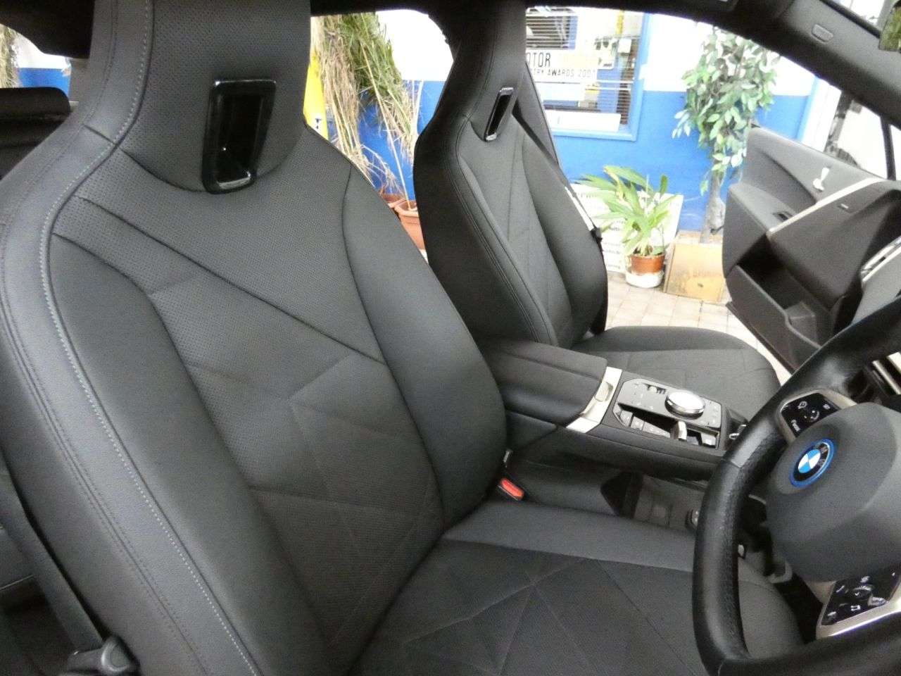 2023 BMW IX 2023 BMW IX