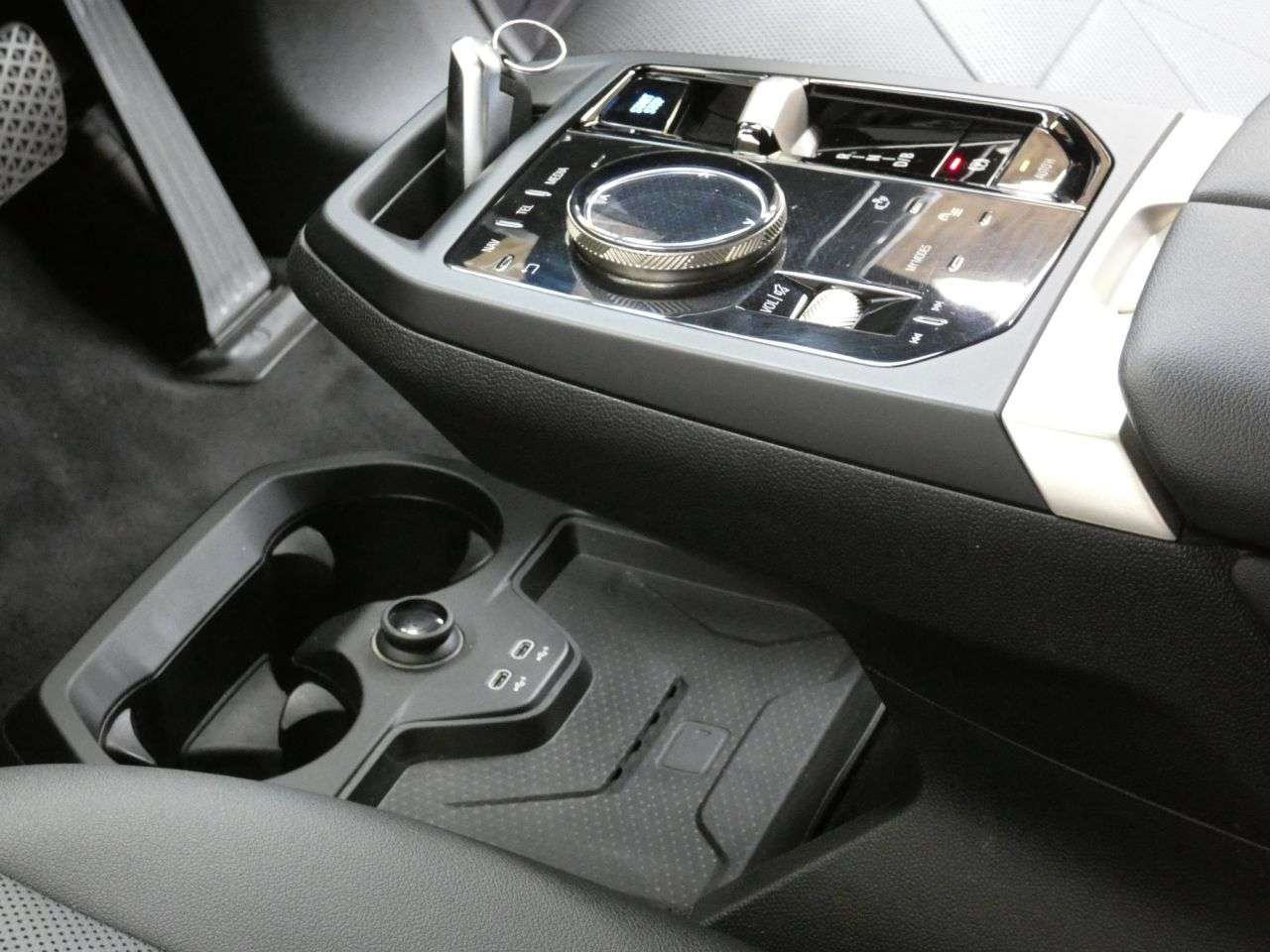 2023 BMW IX 2023 BMW IX