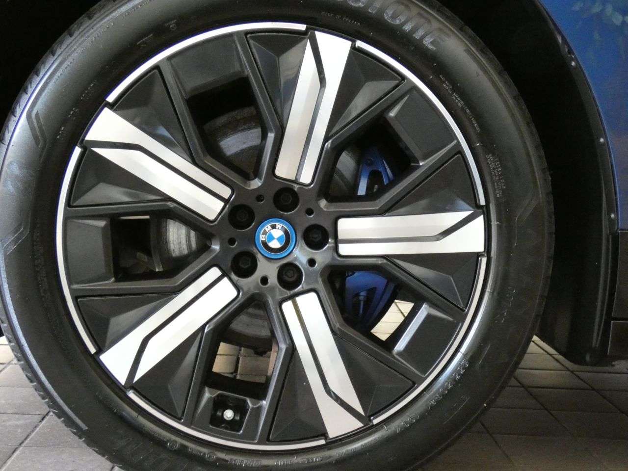 2023 BMW IX 2023 BMW IX