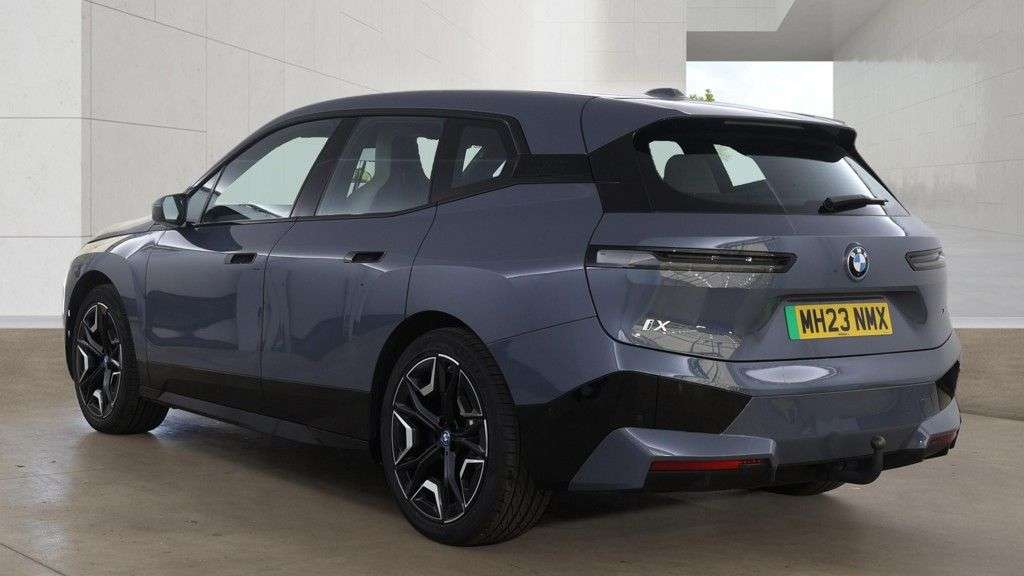 2023 BMW IX 2023 BMW IX