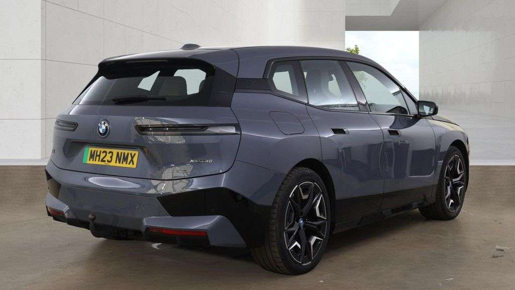 2023 BMW IX 2023 BMW IX