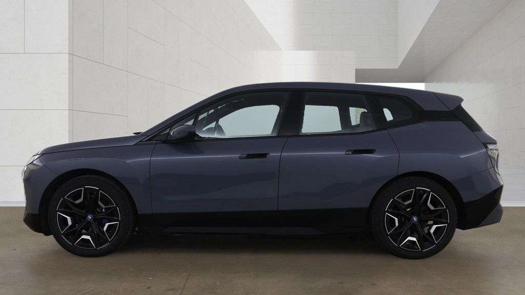 A 2023 BMW IX 40 76.6kWh M Sport SUV 5dr Electric Auto xDrive (11kW Charger) (326 ps) LOW A 2023 BMW IX 40 76.6kWh M Sport SUV 5dr Electric Auto xDrive (11kW Charger) (326 ps) LOW