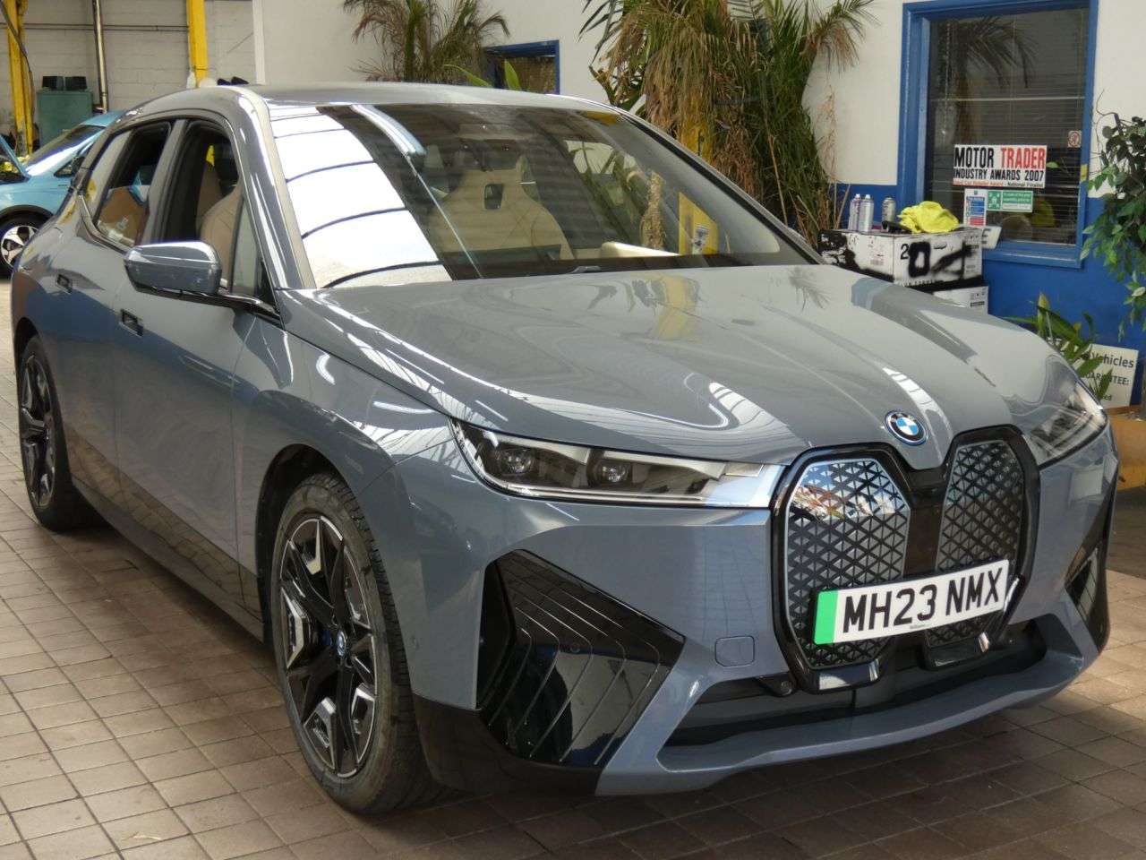 A 2023 BMW IX 40 76.6kWh M Sport SUV 5dr Electric Auto xDrive (11kW Charger) (326 ps) LOW A 2023 BMW IX 40 76.6kWh M Sport SUV 5dr Electric Auto xDrive (11kW Charger) (326 ps) LOW