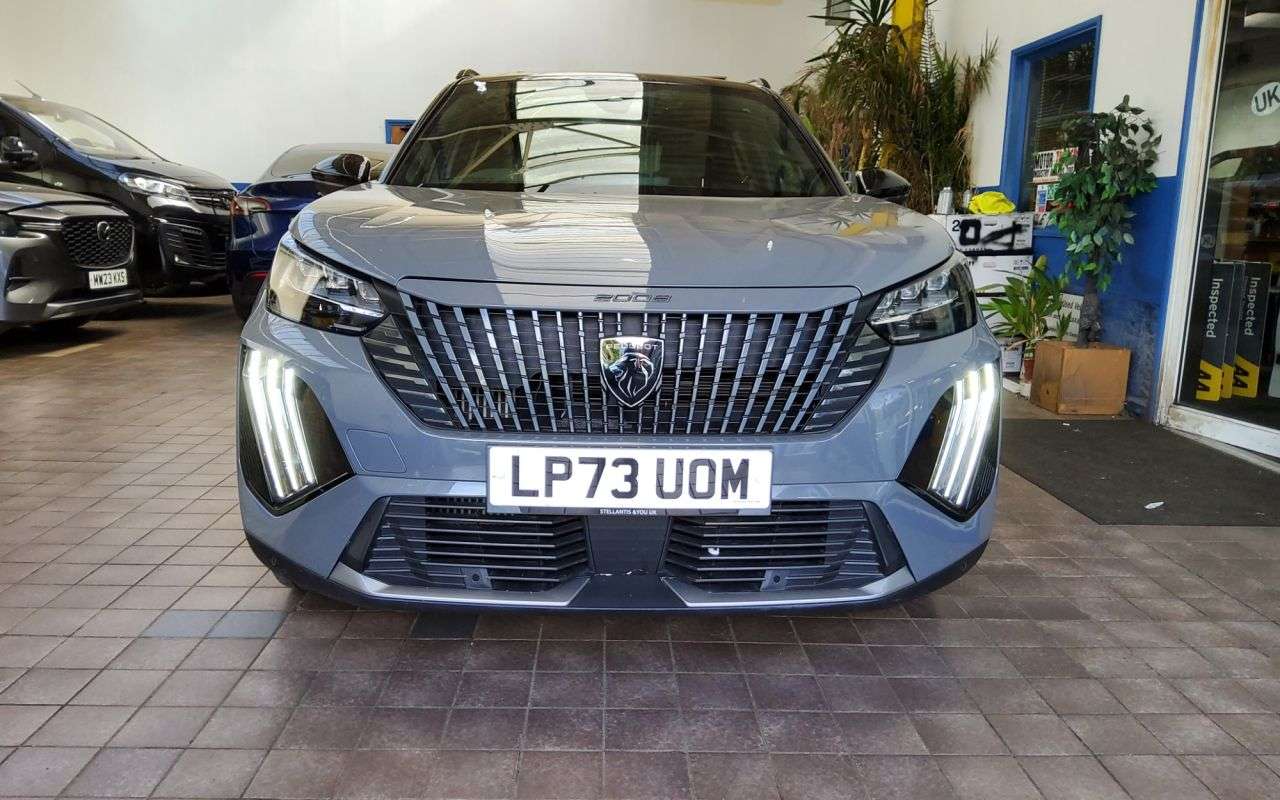 2023 PEUGEOT 2008 2023 PEUGEOT 2008