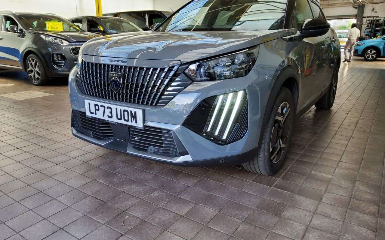 2023 PEUGEOT 2008 2023 PEUGEOT 2008