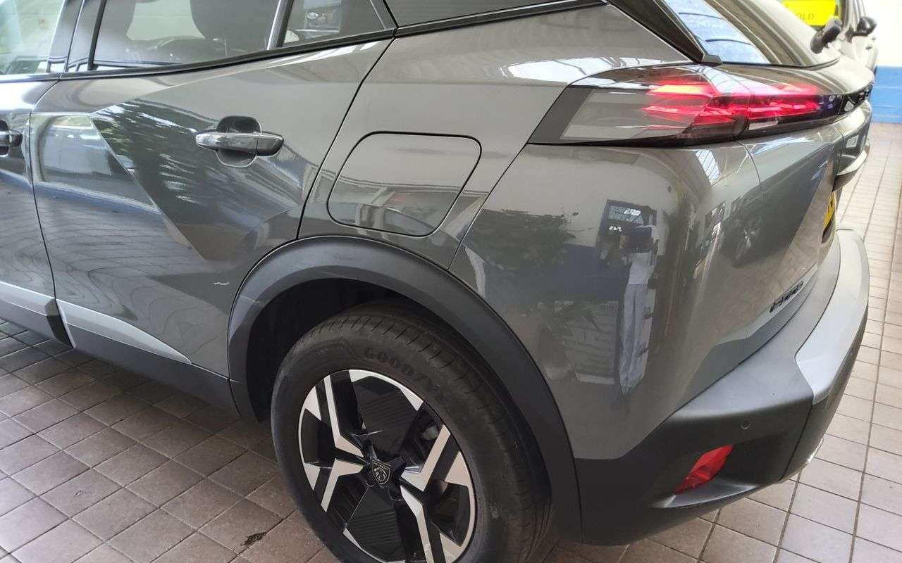 2023 PEUGEOT 2008 2023 PEUGEOT 2008