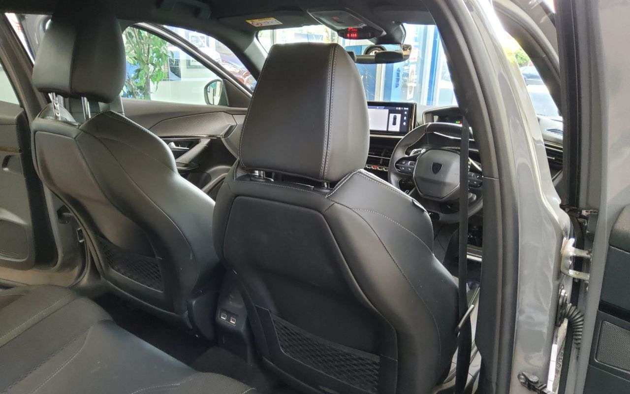2023 PEUGEOT 2008 2023 PEUGEOT 2008
