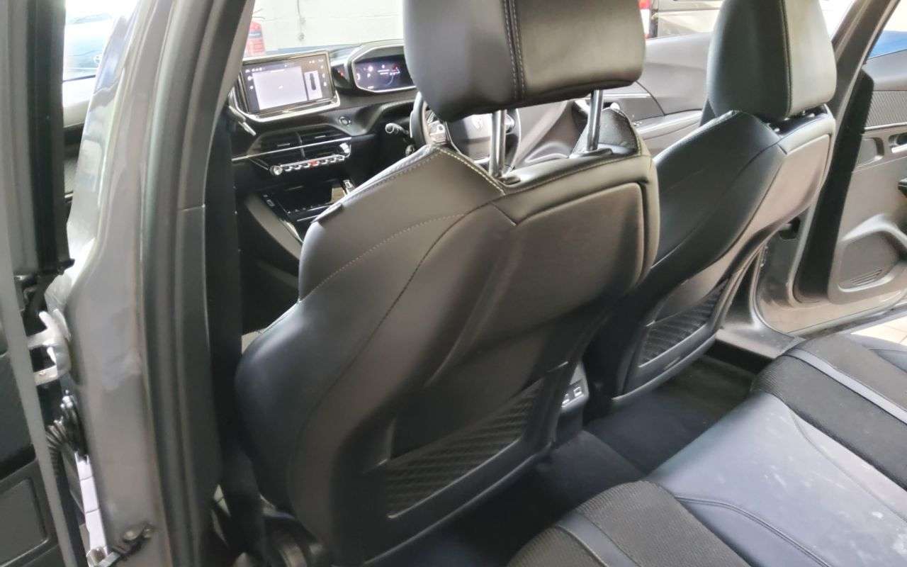 2023 PEUGEOT 2008 2023 PEUGEOT 2008