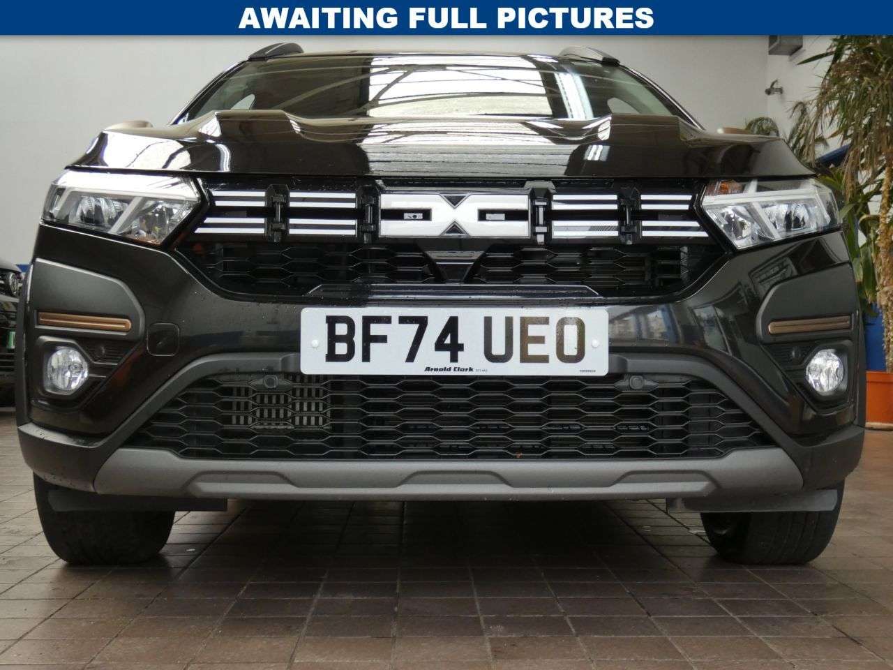 A 2024 DACIA JOGGER 1.0 TCe EXTREME MPV 5dr Petrol Manual Euro 6 (s/s) (110 ps) 1 OWNER SERVICE A 2024 DACIA JOGGER 1.0 TCe EXTREME MPV 5dr Petrol Manual Euro 6 (s/s) (110 ps) 1 OWNER SERVICE