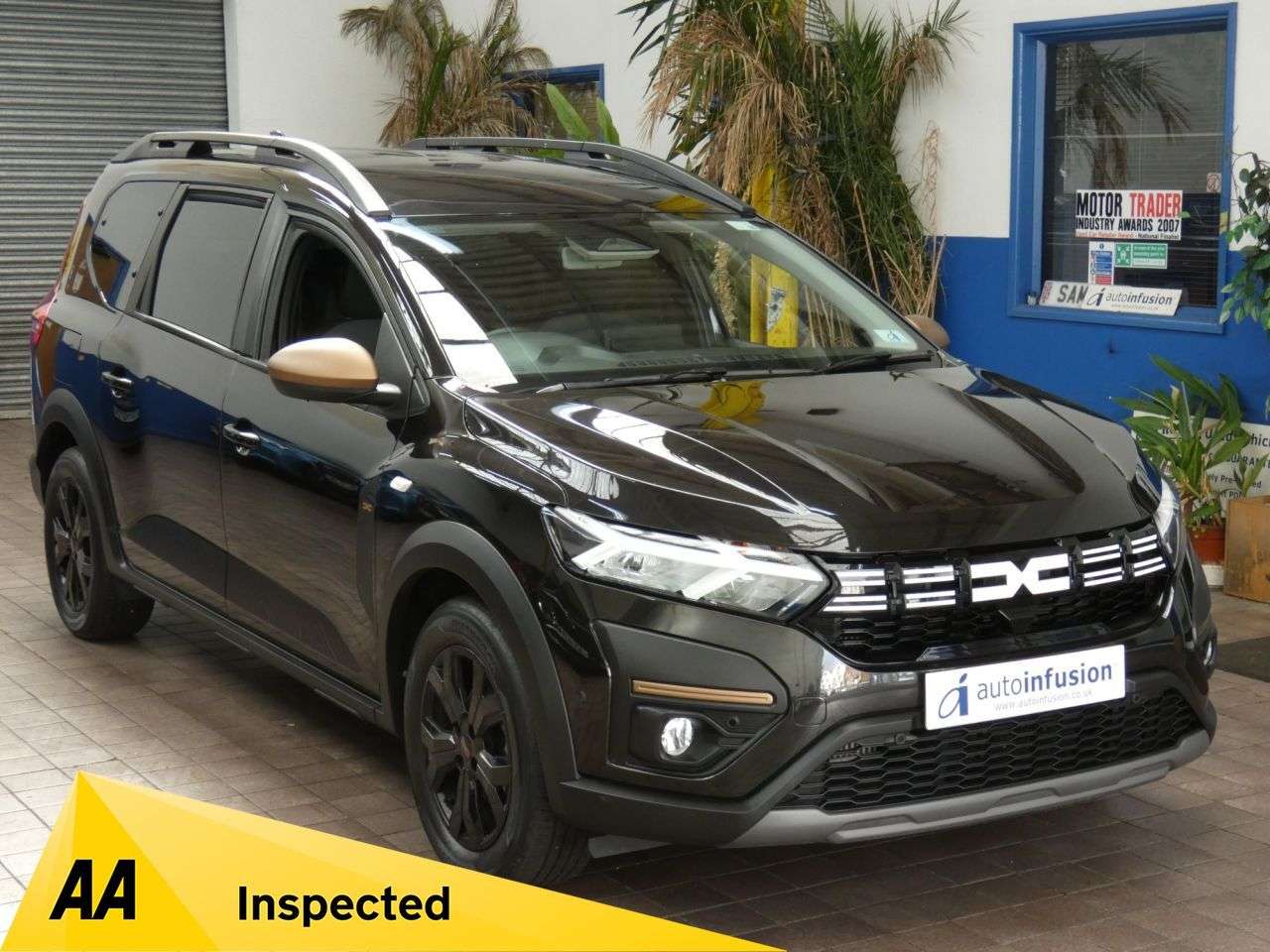 A 2024 DACIA JOGGER 1.0 TCe EXTREME MPV 5dr Petrol Manual Euro 6 (s/s) (110 ps) 1 OWNER SERVICE A 2024 DACIA JOGGER 1.0 TCe EXTREME MPV 5dr Petrol Manual Euro 6 (s/s) (110 ps) 1 OWNER SERVICE