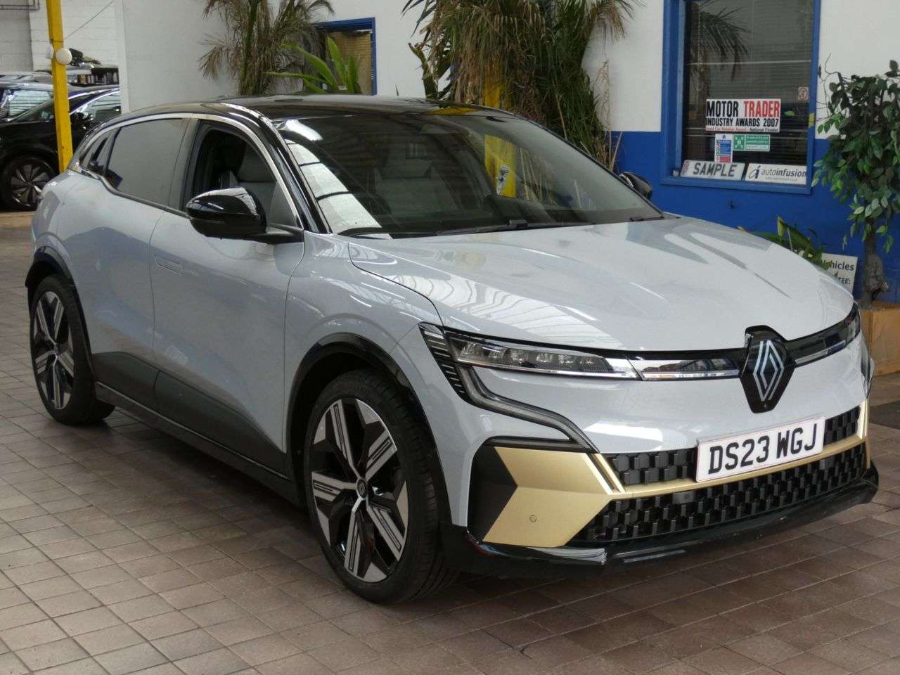 2023 RENAULT MEGANE E-TECH 2023 RENAULT MEGANE E-TECH