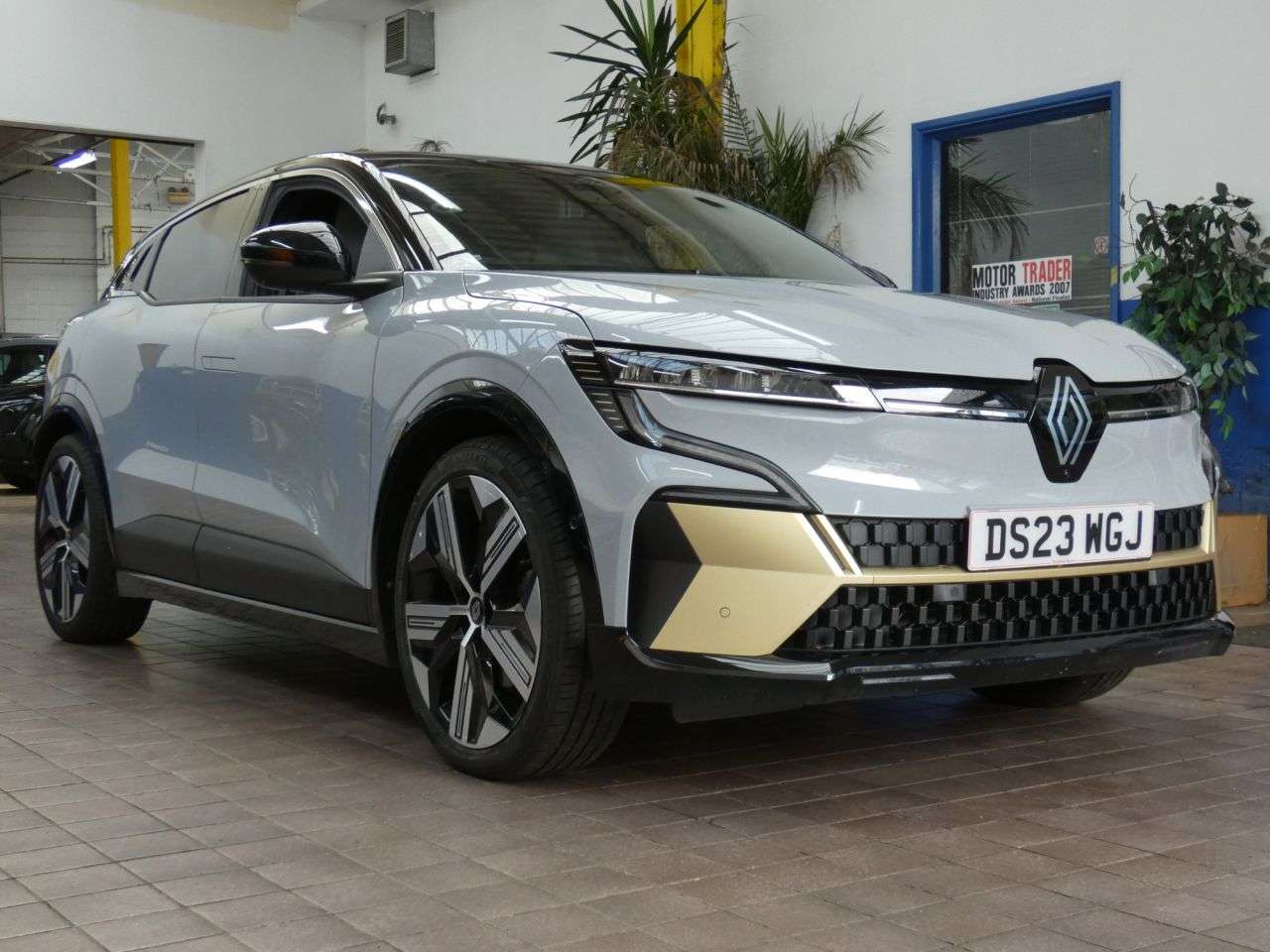 2023 RENAULT MEGANE E-TECH 2023 RENAULT MEGANE E-TECH