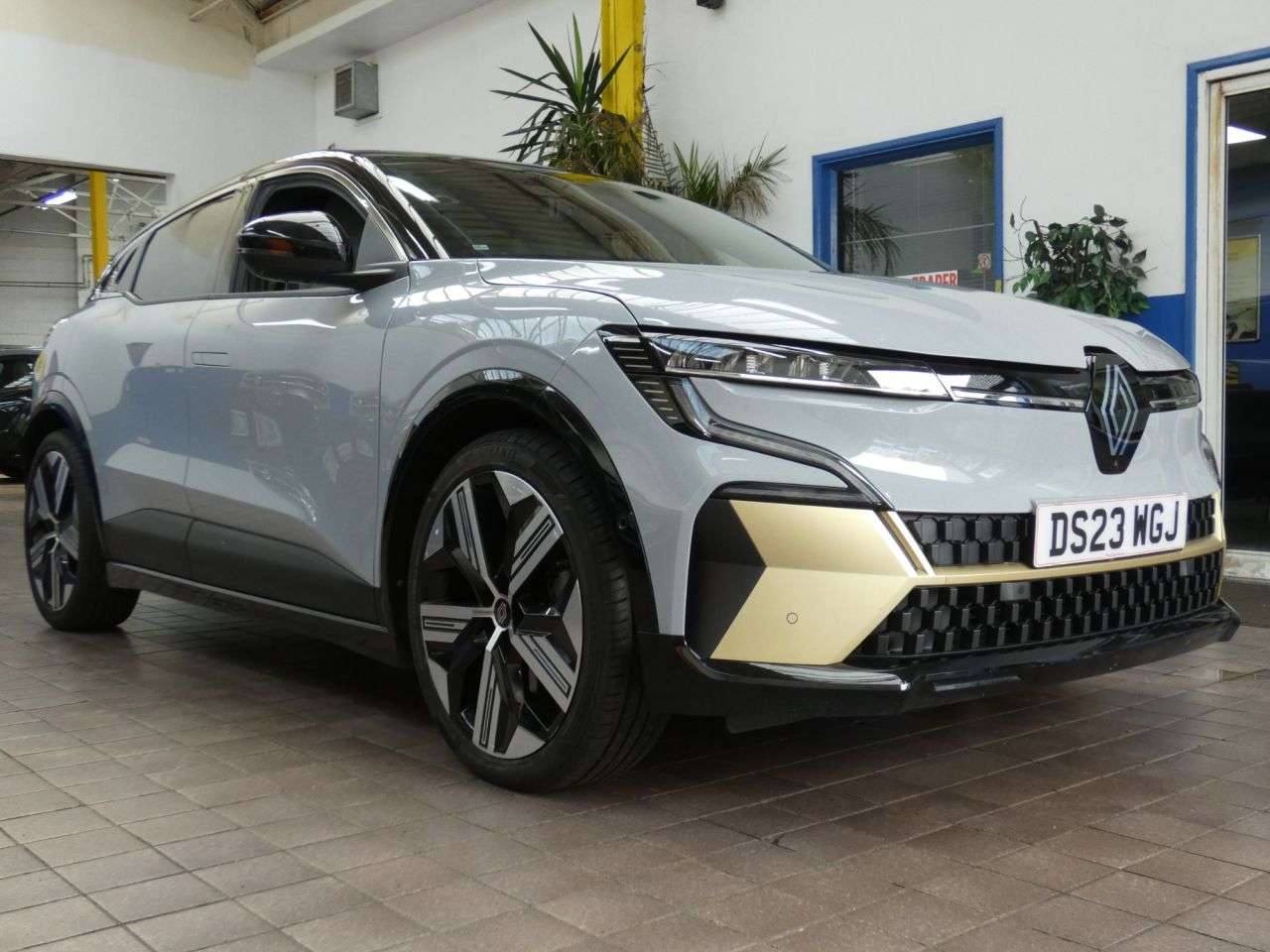 2023 RENAULT MEGANE E-TECH 2023 RENAULT MEGANE E-TECH