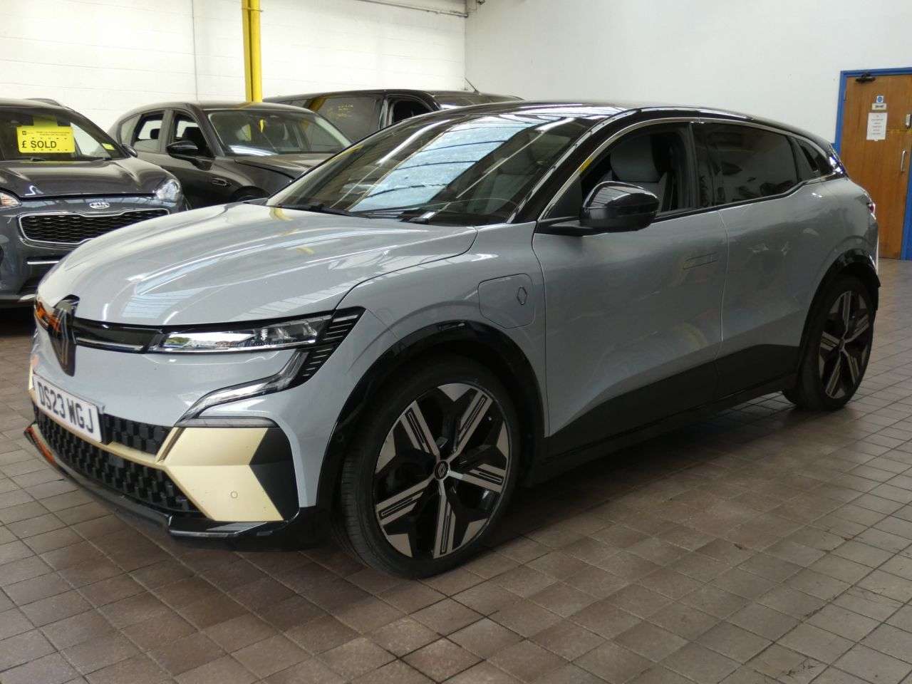 2023 RENAULT MEGANE E-TECH 2023 RENAULT MEGANE E-TECH
