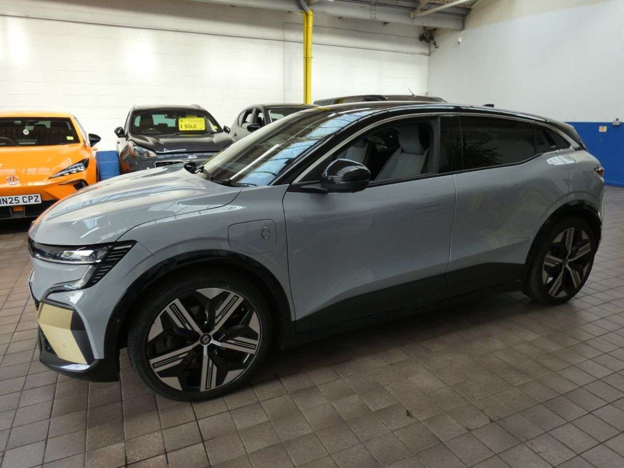 2023 RENAULT MEGANE E-TECH 2023 RENAULT MEGANE E-TECH