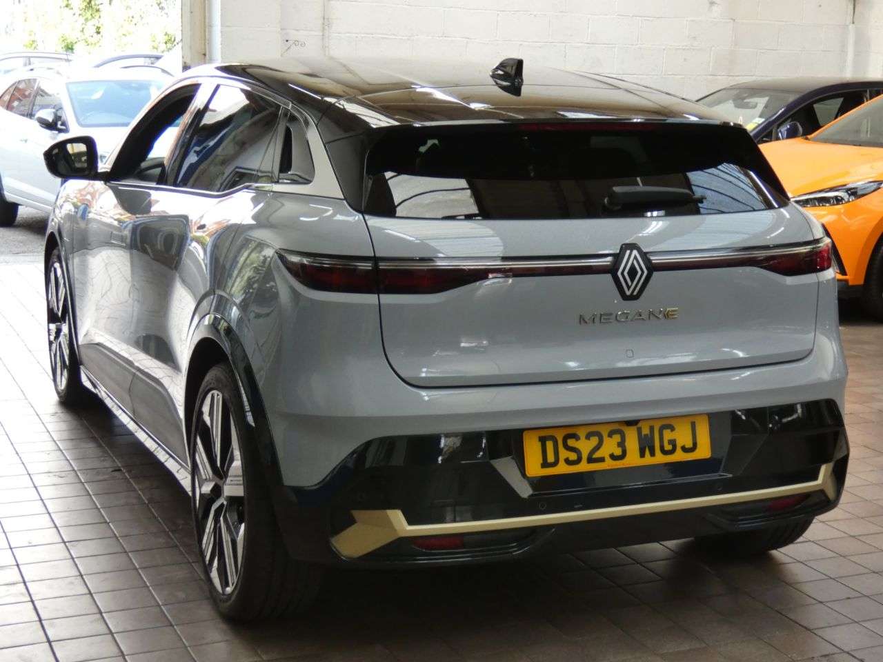 2023 RENAULT MEGANE E-TECH 2023 RENAULT MEGANE E-TECH