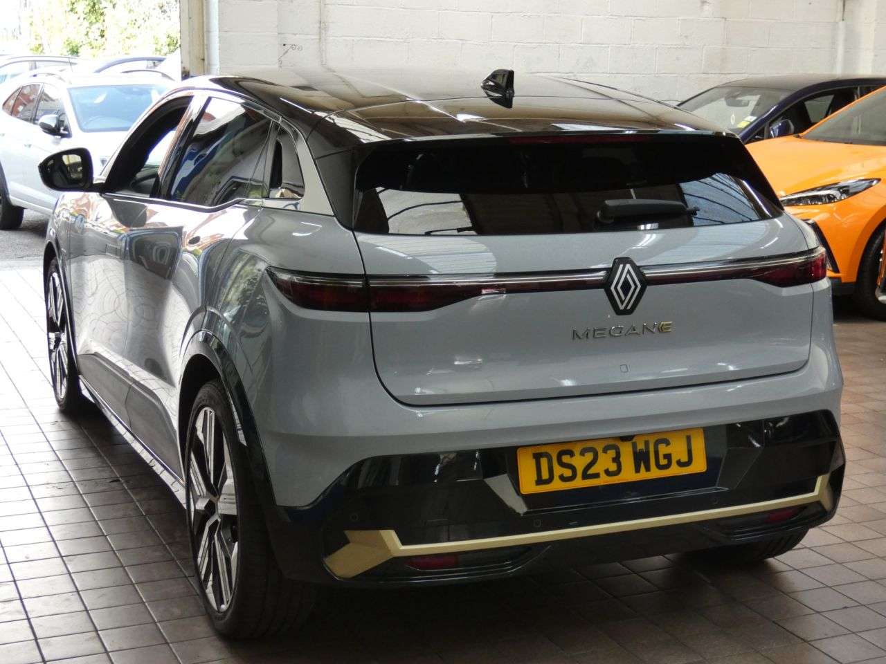 2023 RENAULT MEGANE E-TECH 2023 RENAULT MEGANE E-TECH