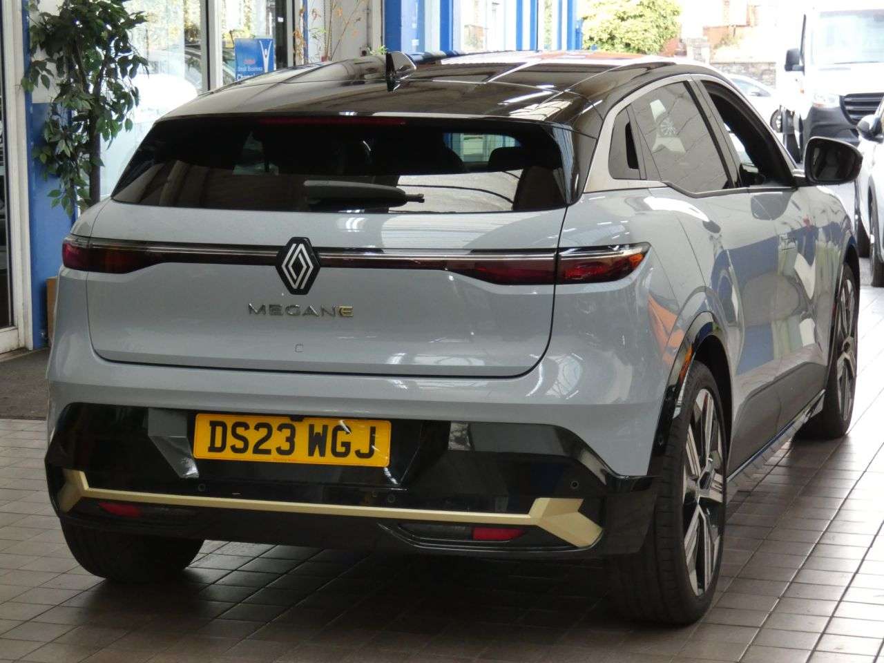 2023 RENAULT MEGANE E-TECH 2023 RENAULT MEGANE E-TECH