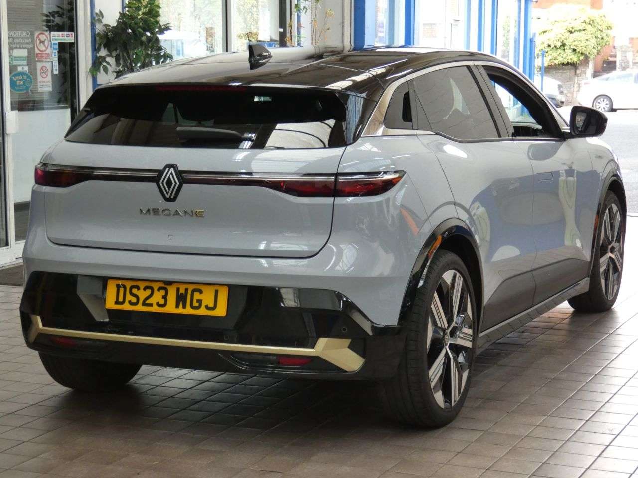 2023 RENAULT MEGANE E-TECH 2023 RENAULT MEGANE E-TECH