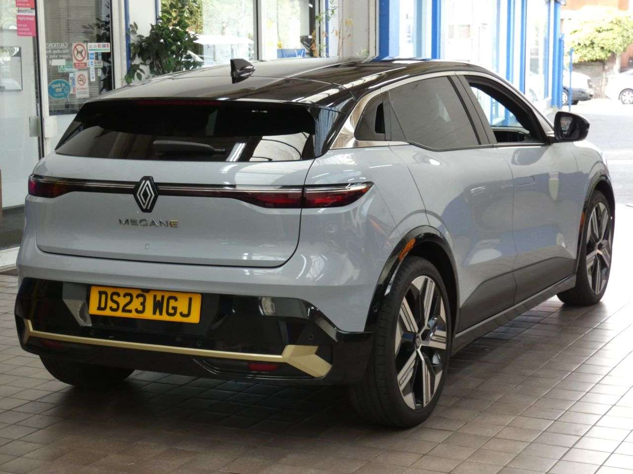 2023 RENAULT MEGANE E-TECH 2023 RENAULT MEGANE E-TECH