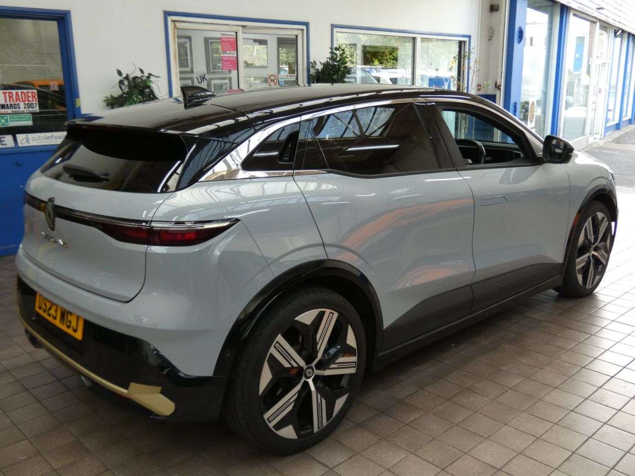 2023 RENAULT MEGANE E-TECH 2023 RENAULT MEGANE E-TECH