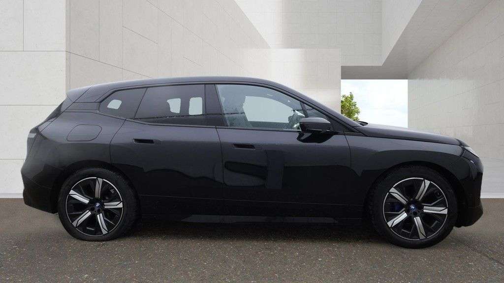2022 BMW IX 2022 BMW IX