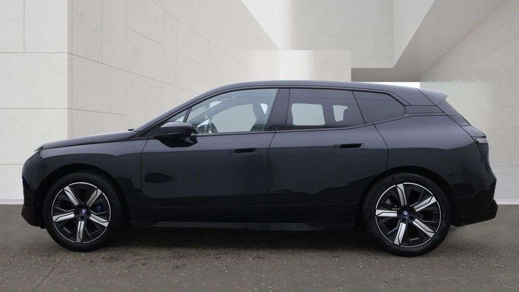 2022 BMW IX 2022 BMW IX