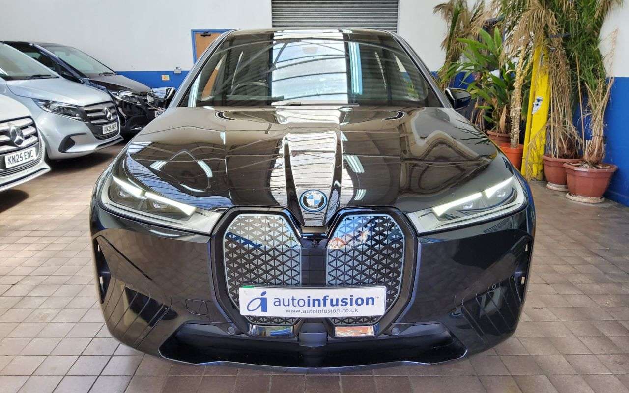 2022 BMW IX 2022 BMW IX