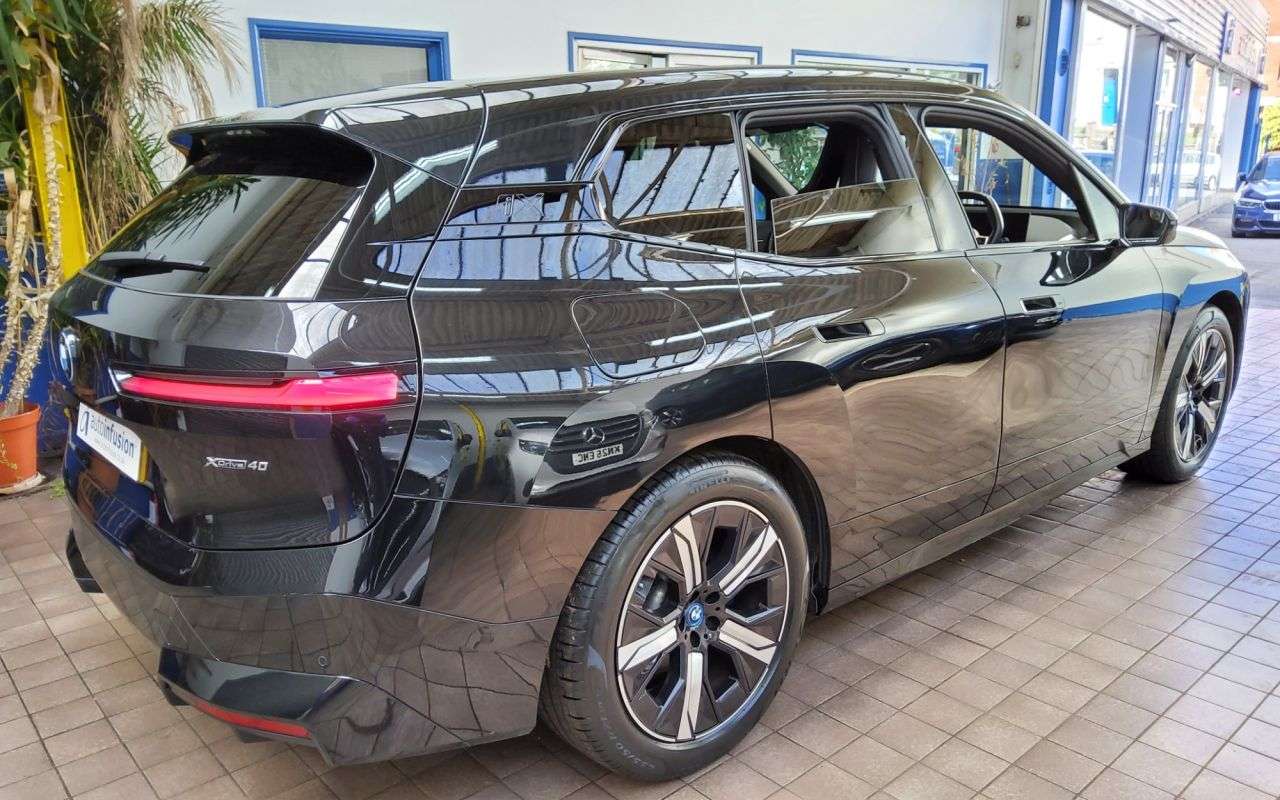 2022 BMW IX 2022 BMW IX
